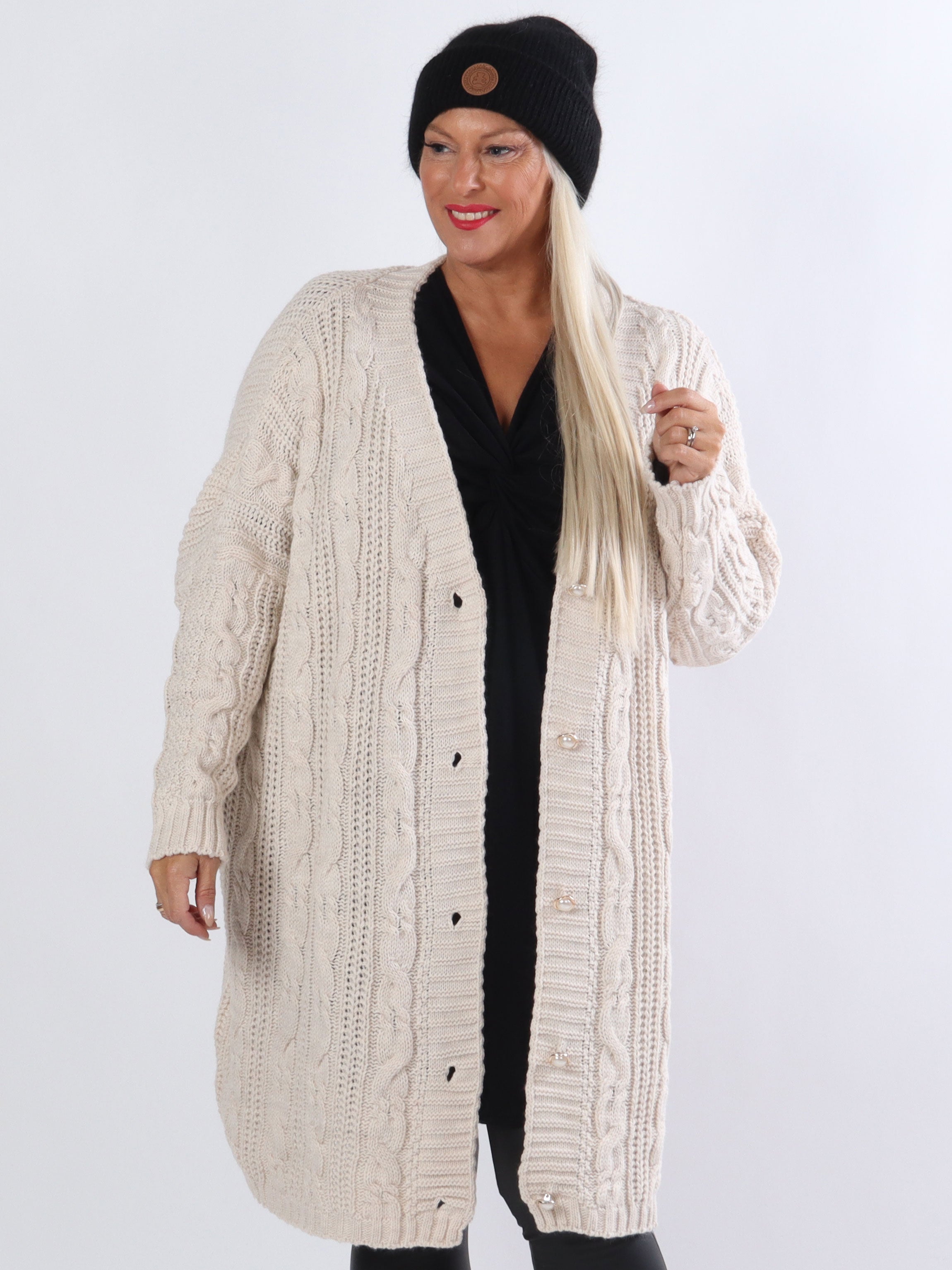 Noa - Plus size cardigan med kabelstrik
